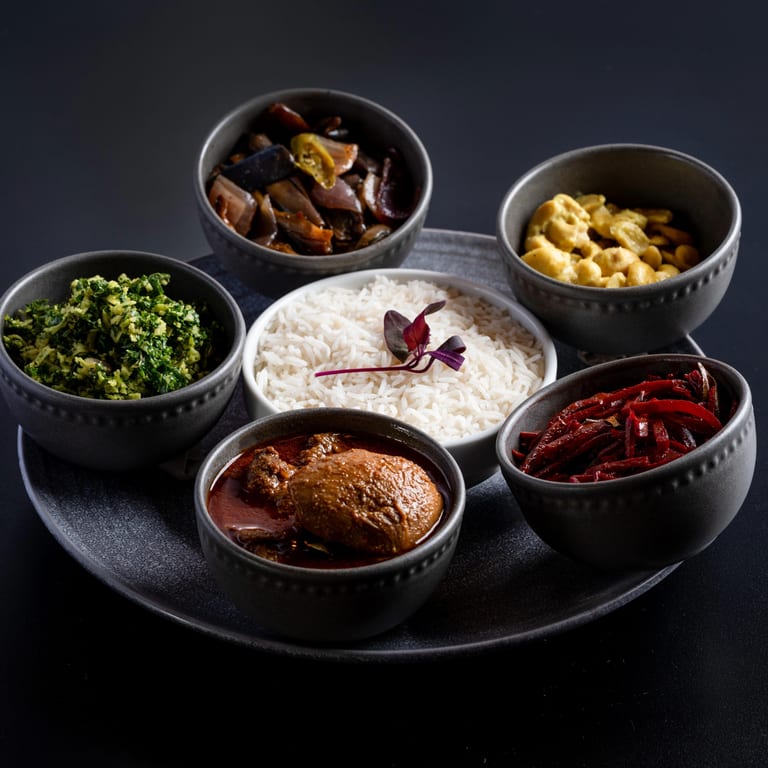 Delicious Curry Creations: Seafood, Sri-Lankan, and More